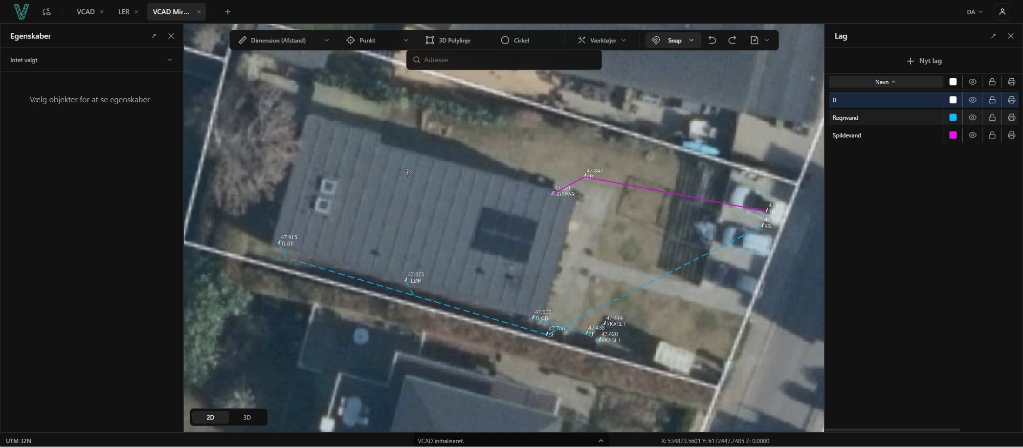 Points with levels and pipe routes displayed over a background map in VCAD.